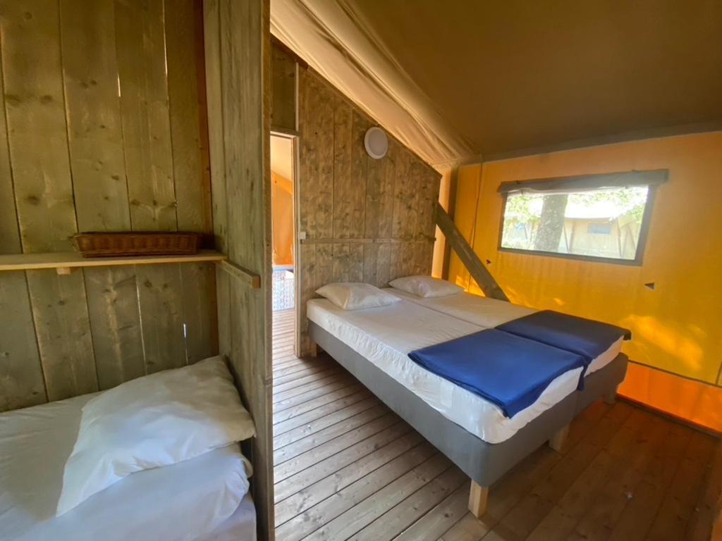 Camping La Kahute - Tente Lodge Au Coeur De La Foret Carcans Kültér fotó