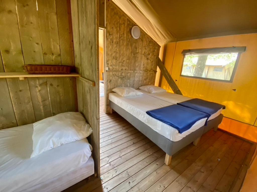 Camping La Kahute - Tente Lodge Au Coeur De La Foret Carcans Kültér fotó